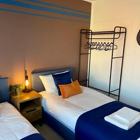 Business Suite Haven: Extended Stay with Dual Beds & Baths Hemel Hempstead Exterior photo
